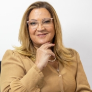 Curso de Especialização em Harmonização Facial do Instituto Lidia Henninger Curso de Especialização em Harmonização Facial do Instituto Lidia Henninger