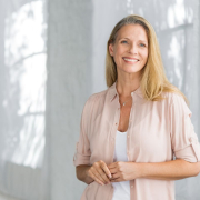 Harmonia Facial e Autoestima: Como a HOF Resgata Sua Confiança